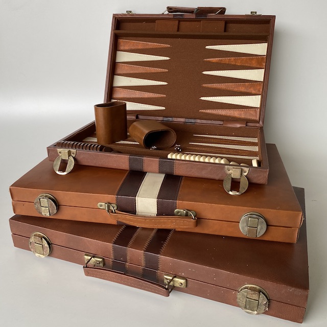 GAME, Board Game - Backgammon Set in Tan Case